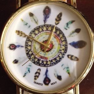 NWOT Feather faced Watch